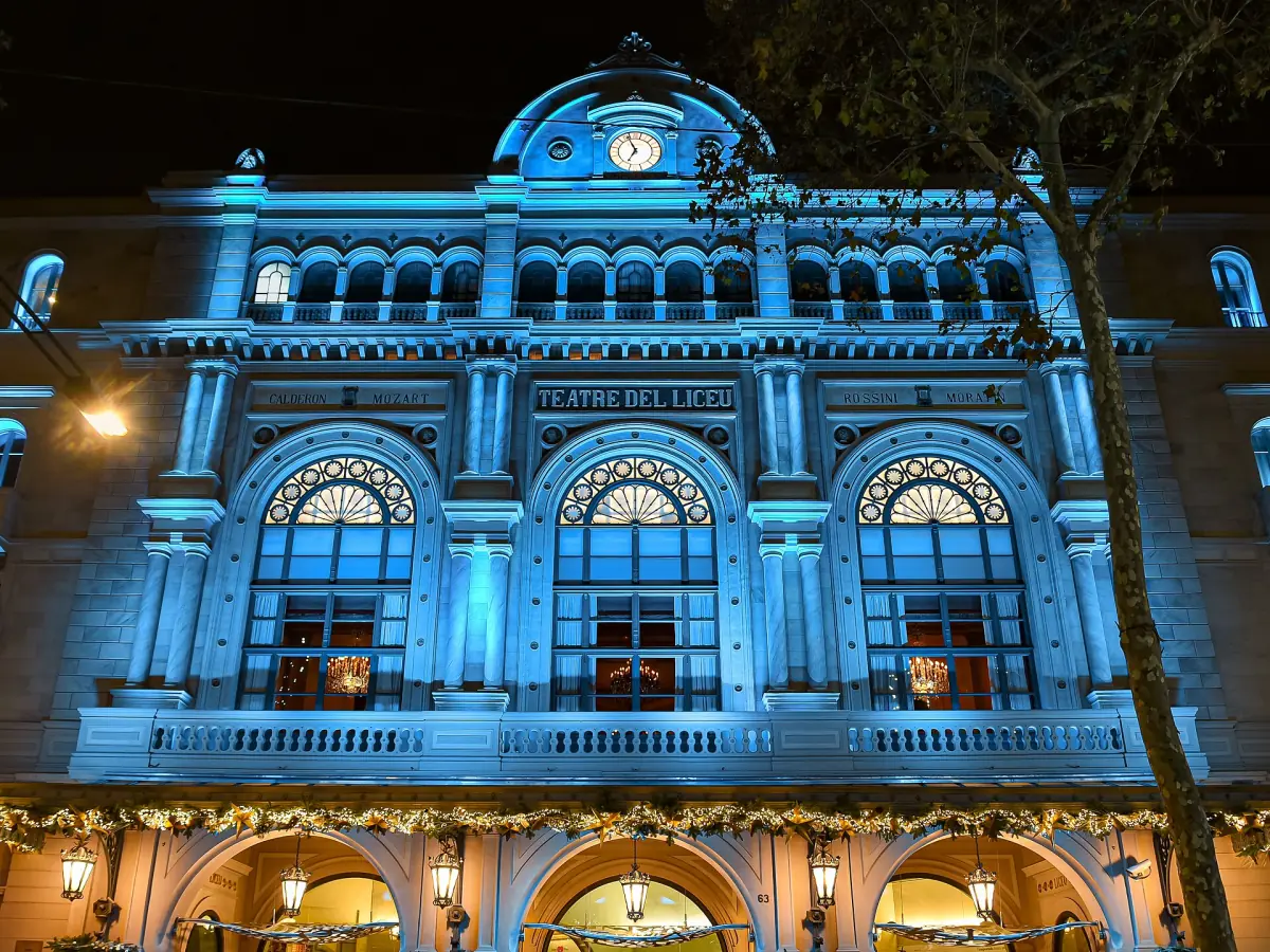 The Liceu lit up at night