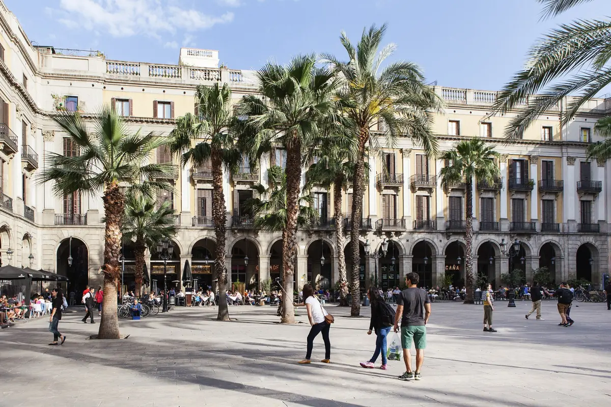 Plaça Reial with its palms